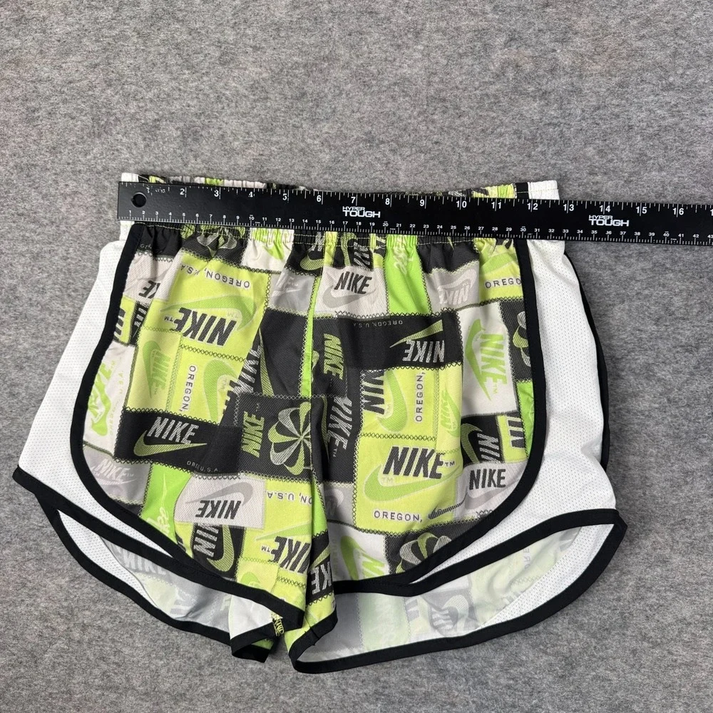 Nike Icon Clash Printed Tempo Running Shorts 3